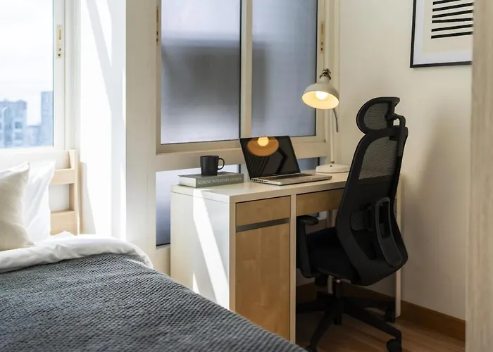 150m To Bts L Workspace L Pool And Gym L Sontana 公寓 *