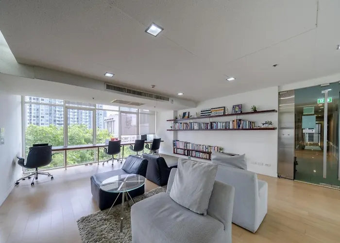公寓 150m To Bts L Workspace L Pool And Gym L Sontana 曼谷